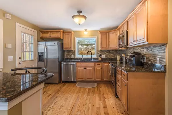 North Attleboro, MA 02760,406 Smith St