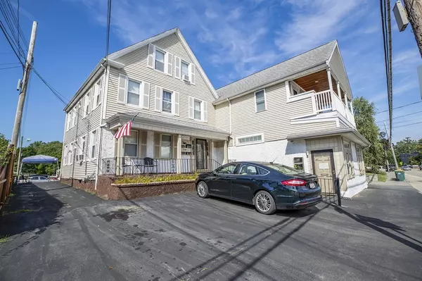 344/346 North, Abington, MA 02351