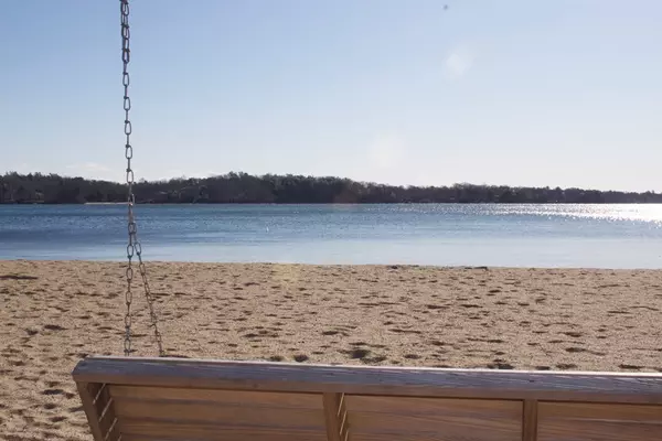 135 Wheeler Rd, Mashpee, MA 02649