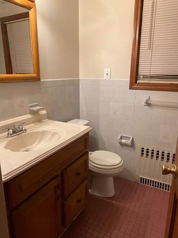 Taunton, MA 02780,13 Winter Street