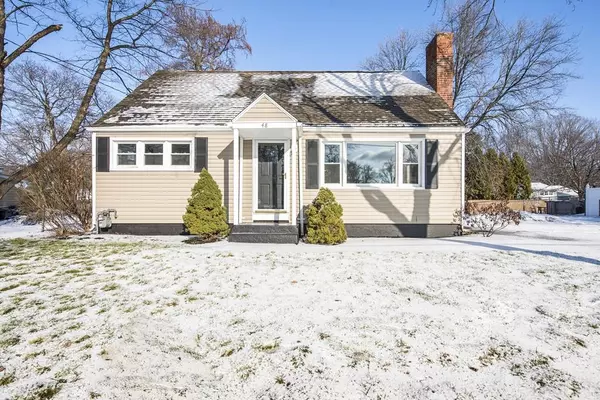 48 Florida Dr, Agawam, MA 01001