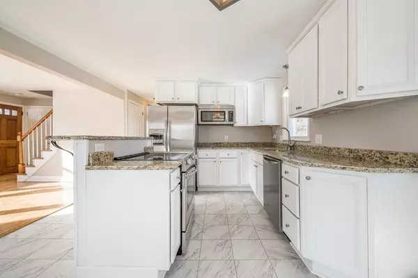 Agawam, MA 01001,48 Florida Dr