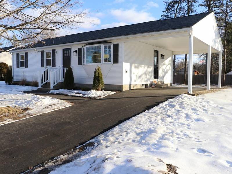 31 Rabideau Dr, Easthampton, MA 01027