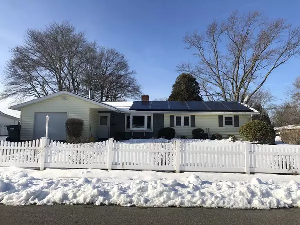 Holbrook, MA 02343,8 White Rd