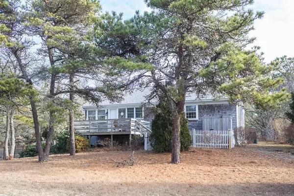 Chatham, MA 02633,100 Deering Dr