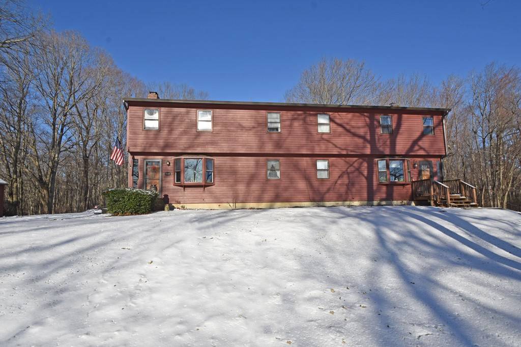 46 Davis Rd #B, Millbury, MA 01527