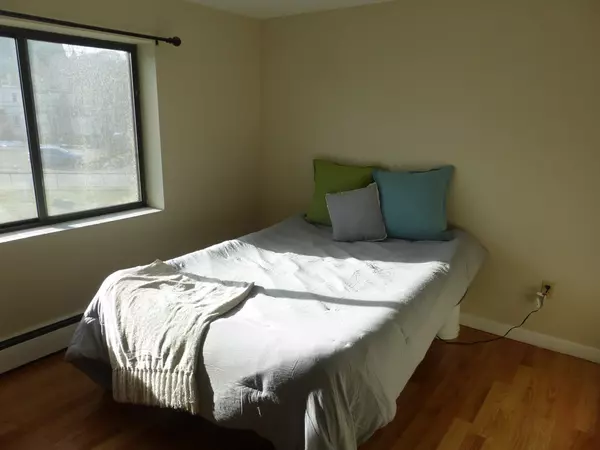 Arlington, MA 02476,9 Ryder Street #24