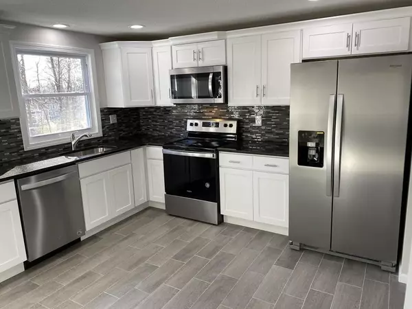 Northbridge, MA 01588,47 Tracey Dr