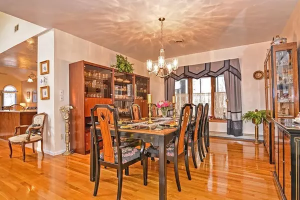 East Bridgewater, MA 02333,6 Woodlawn Cir