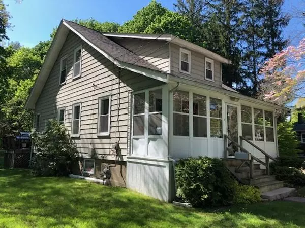 Hingham, MA 02043,14 Hope Road