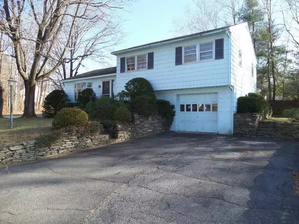 219 Bellevue Dr, Athol, MA 01331