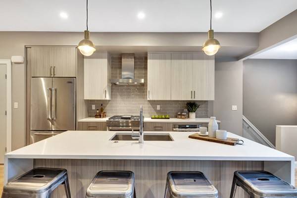 Boston, MA 02127,754 East 6th #1