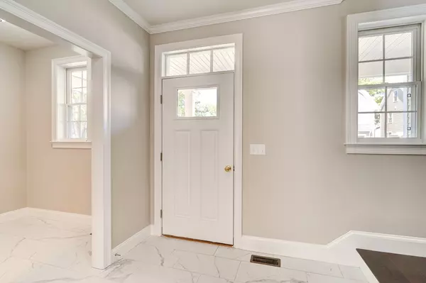 Acton, MA 01720,8 Connor Dr #24