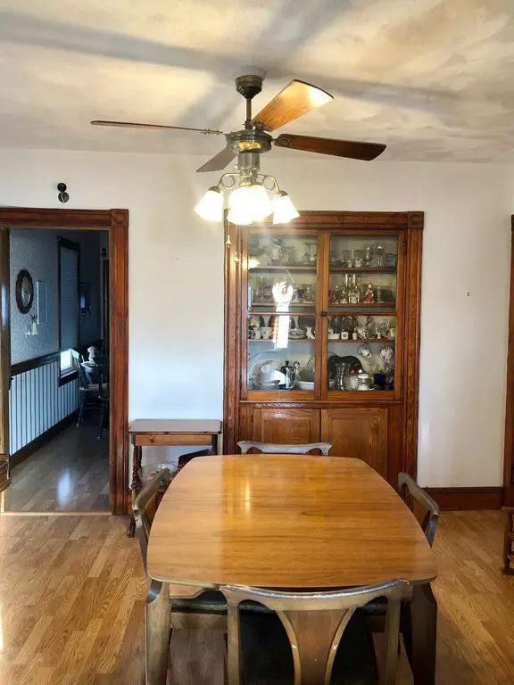 Newton, MA 02458,261-263 Pearl St
