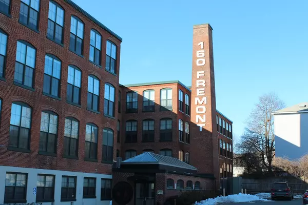 160 Fremont #317, Worcester, MA 01742