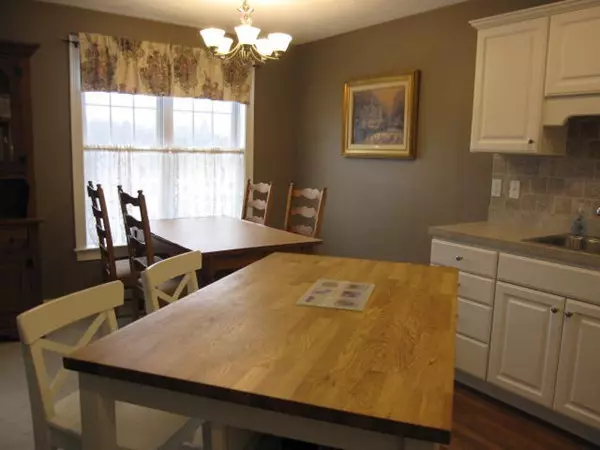 Ayer, MA 01432,42 Longview Circle #B