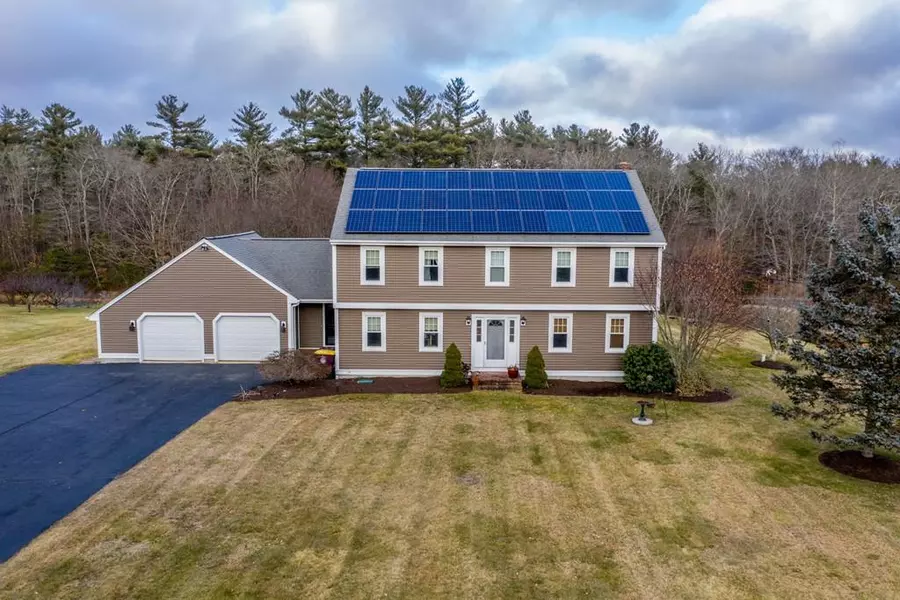 14 Fairway Drive, Acushnet, MA 02743