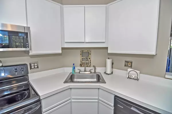 Taunton, MA 02780,750 Whittenton St #114