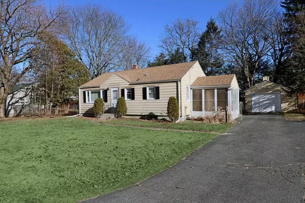 Springfield, MA 01119,15 Juniper Dr