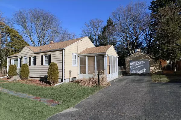 Springfield, MA 01119,15 Juniper Dr
