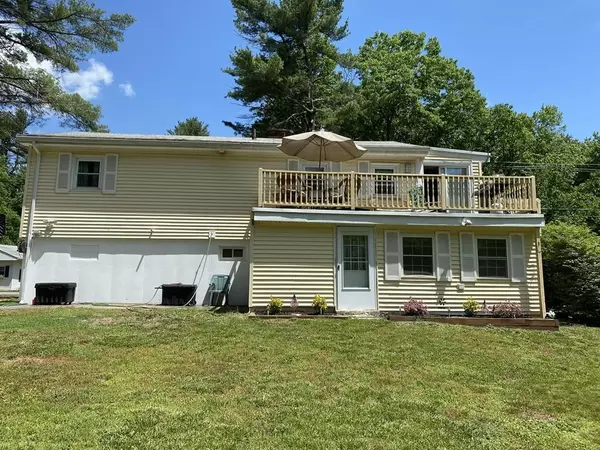 North Andover, MA 01845,597 Foster