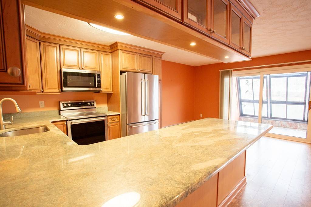 Shrewsbury, MA 01545,17 Eaglehead Ter #4