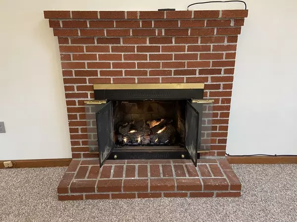 Sturbridge, MA 01566,71 Breakneck Rd