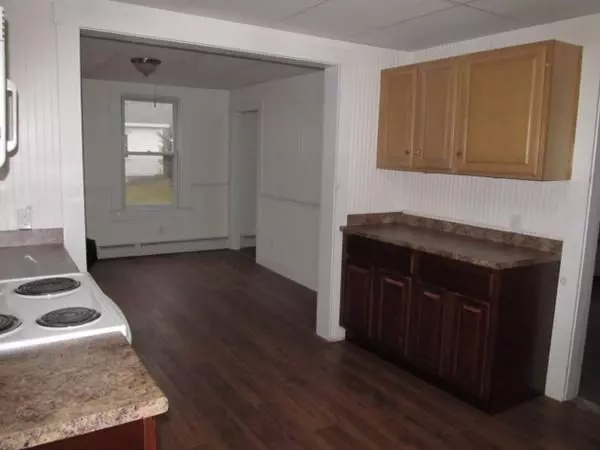 Seekonk, MA 02771,597 Fall River Avenue