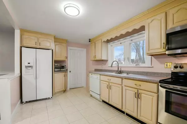 Saugus, MA 01906,238 Essex St