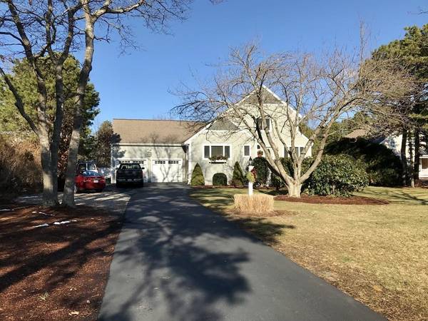 86 Polaris Dr, Mashpee, MA 02649