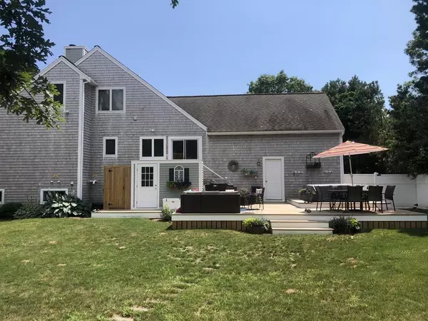 Mashpee, MA 02649,86 Polaris Dr