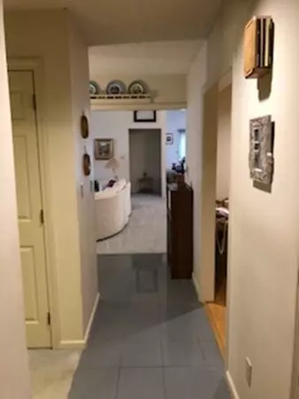 Agawam, MA 01001,10 A Castle Hill #A