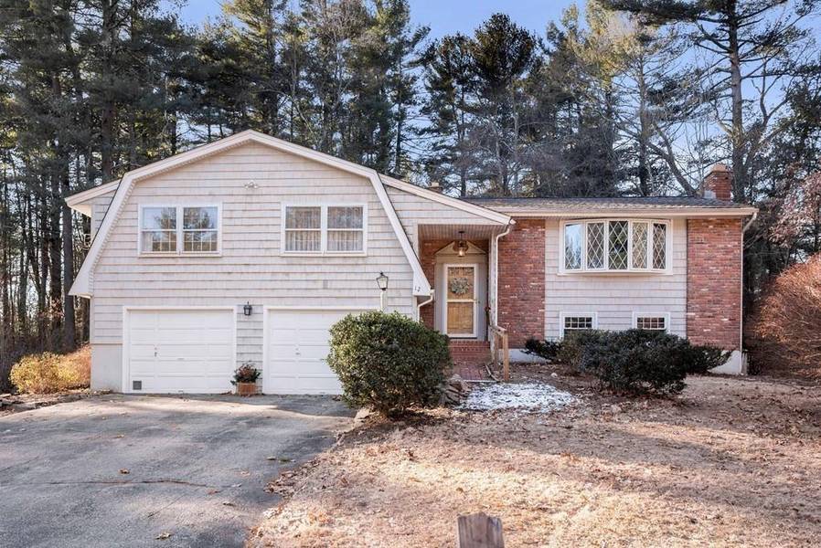 12 Smokerise Drive, Chelmsford, MA 01824