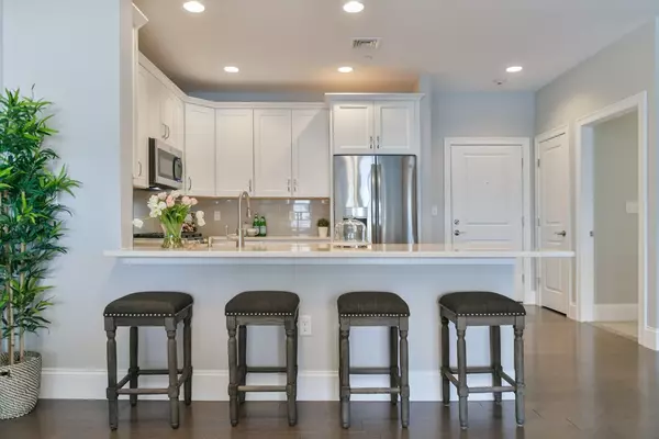 8 Sanborn Street #1009, Reading, MA 01867