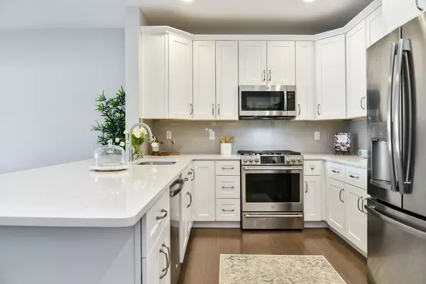 Reading, MA 01867,8 Sanborn Street #1009