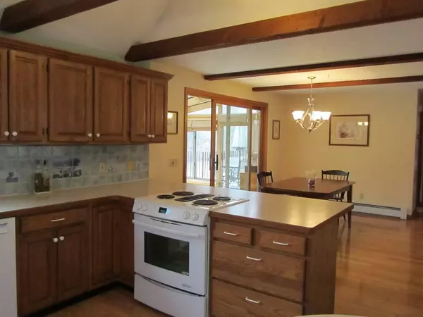 West Boylston, MA 01583,60 Sterling Pl