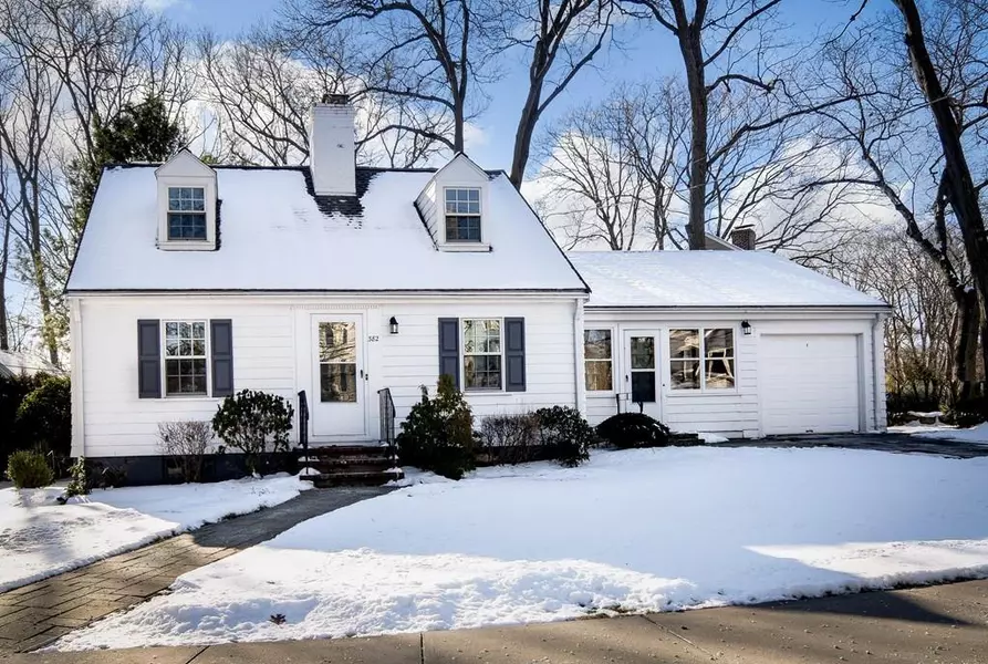 382 Woodland Rd, Brookline, MA 02467