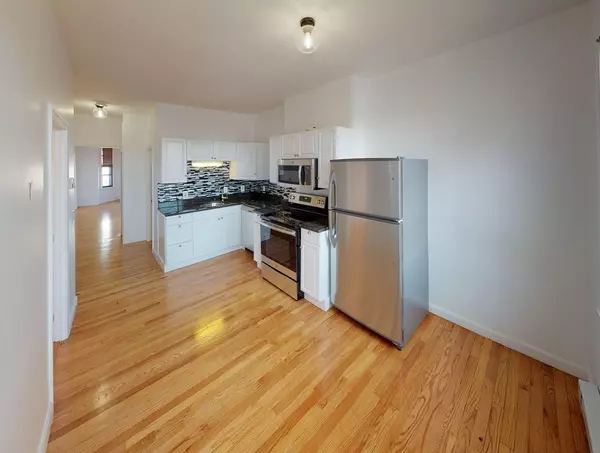 265 Lexington St #3, Boston, MA 02128