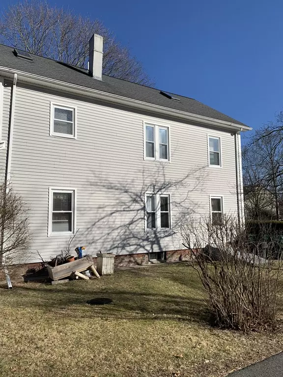 Attleboro, MA 02703,1035 S Main St