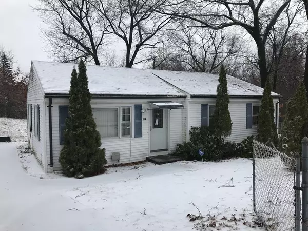 Springfield, MA 01109,99 Lakevilla Ave