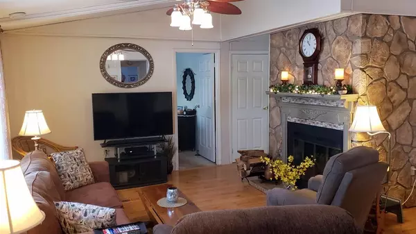 Attleboro, MA 02703,4 Princess Ave #131