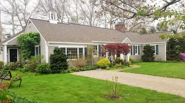 95 Linda Ln, Barnstable, MA 02601