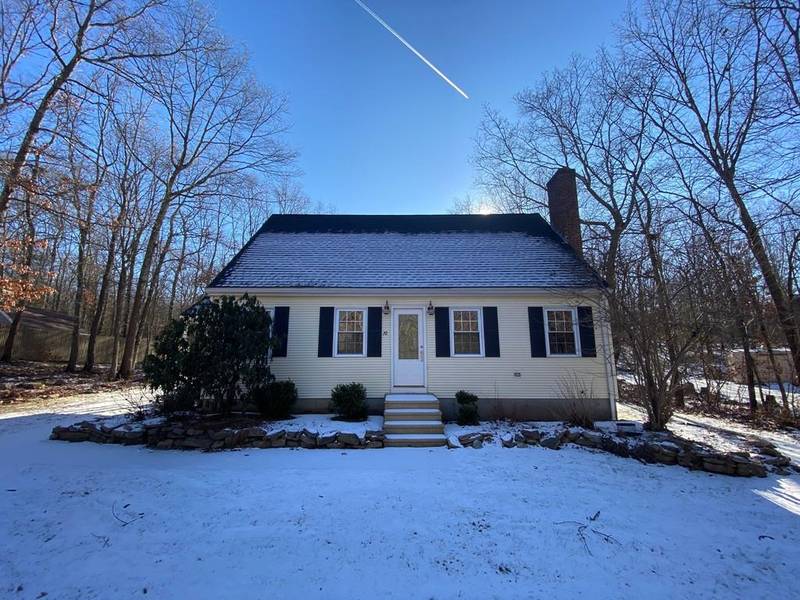 72 Old Douglas Rd, Webster, MA 01570