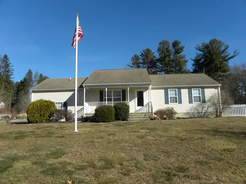 10 Theresa Circle, Oxford, MA 01540