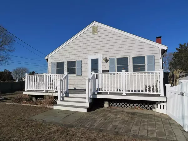 7 Bay Drive, Bourne, MA 02532