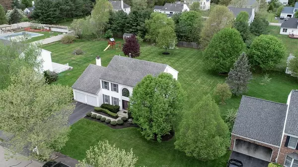 Sharon, MA 02067,11 Iron Hollow Rd