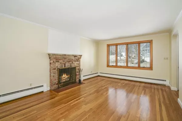 Abington, MA 02351,42 Nash Memorial Rd