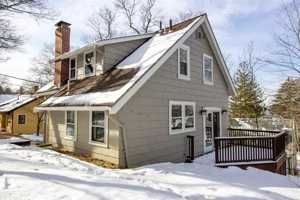 Arlington, MA 02476,2 Florence Ter