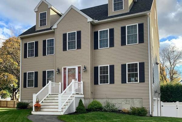 10 Russell St, Methuen, MA 01844