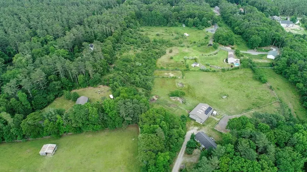 Rochester, MA 02770,38 Wordell Street